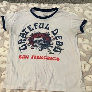 this shirt is in good condition. i’ve worn it a couple of times